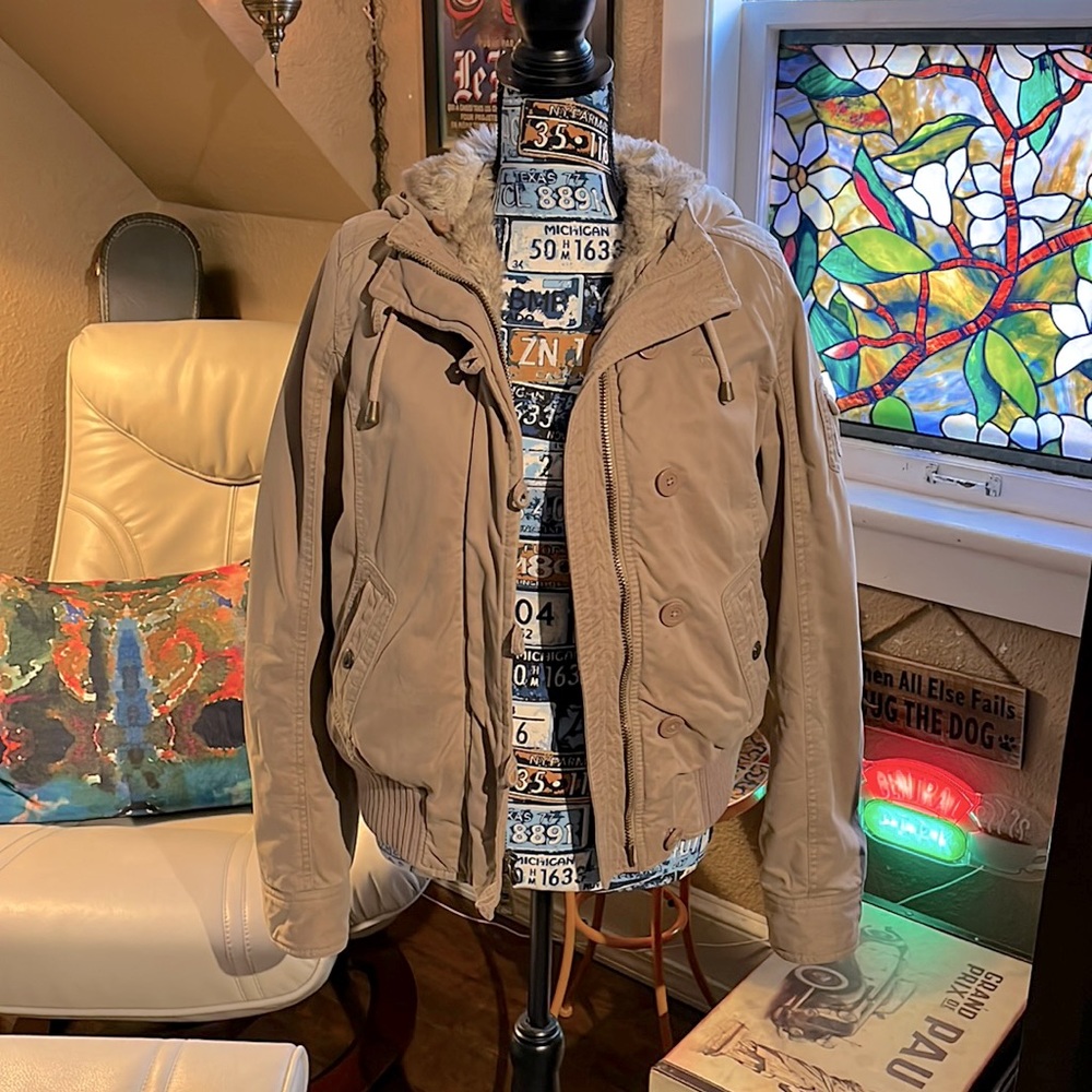 Abercrombie & Fitch Fur Lined Hooded Canvas Bomber Jacket w/Zip & Buttons-Khaki